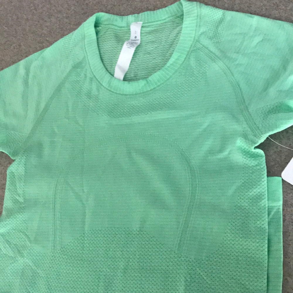 Lululemon Swiftly Tech SS Crew